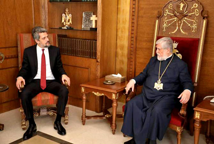 Paylan Haygazyan Üniversitesi’nde konuştu